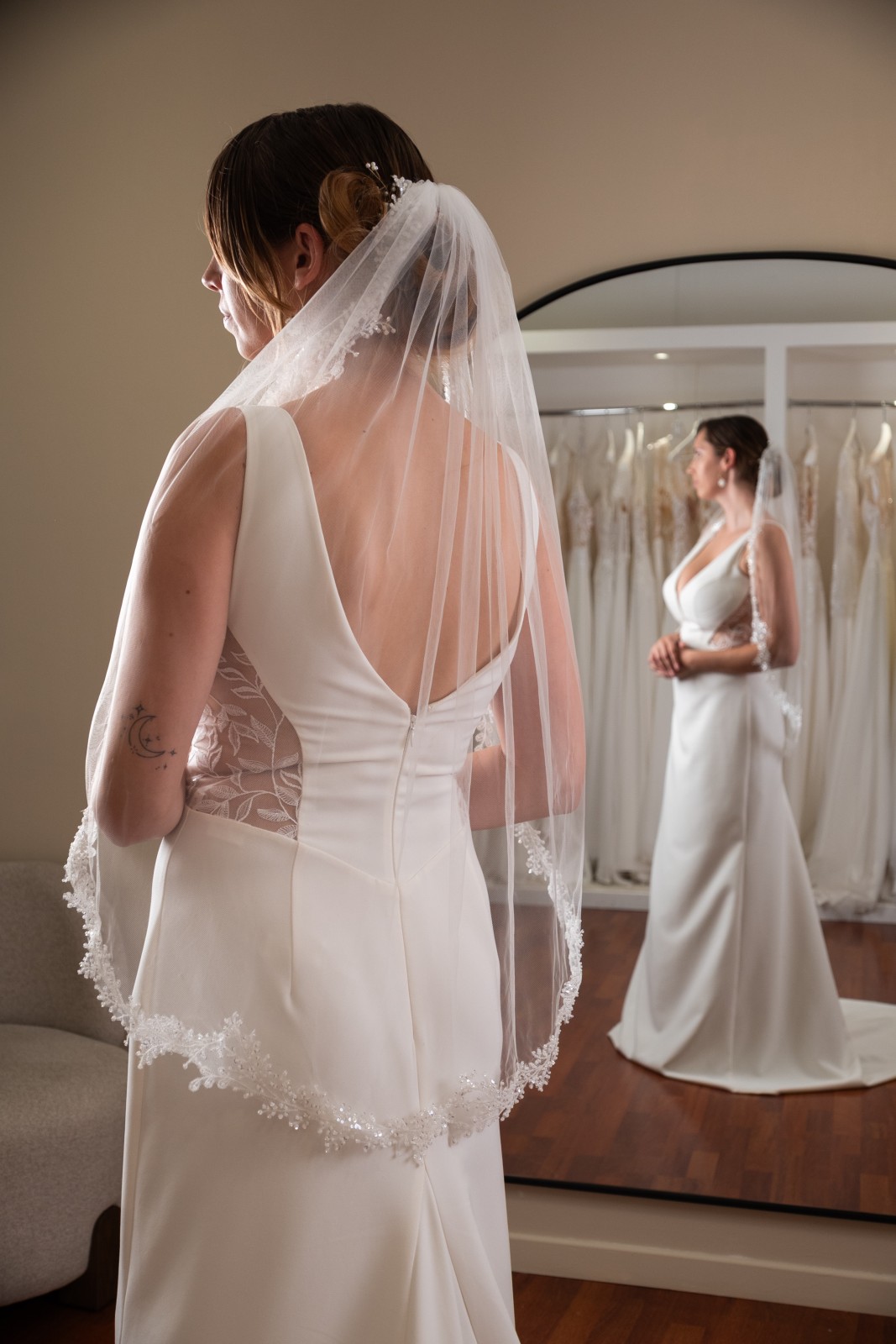 Voile de mariée court bordures dentelles