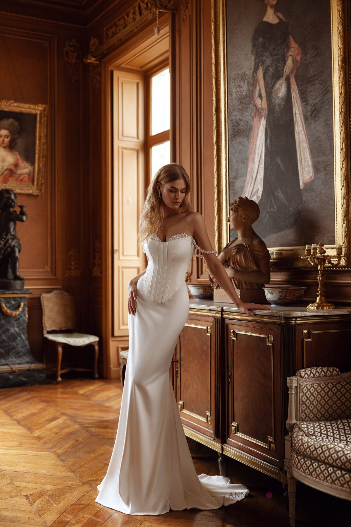 Face de la robe sirène brava