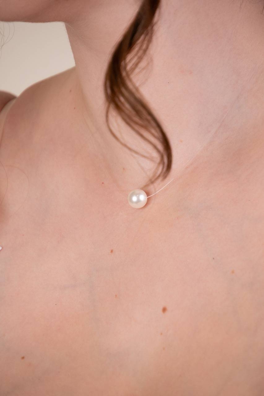 Parure collier et boucles d'oreilles de mariée perle nacrée