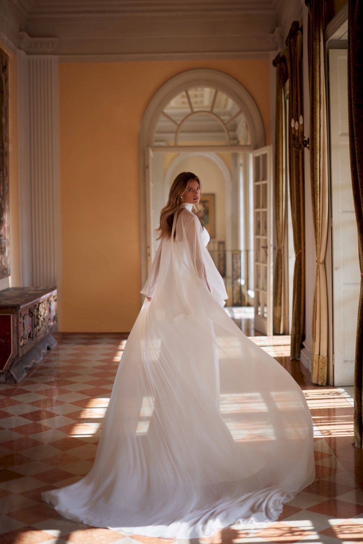 Infinity : robe de mariée minimaliste