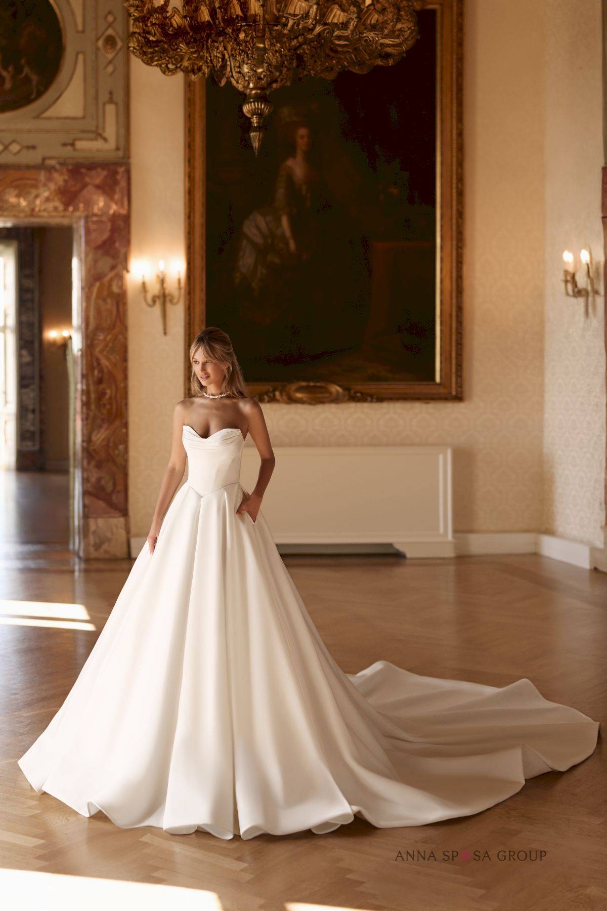 Yaroslava : robe de mariée minimaliste