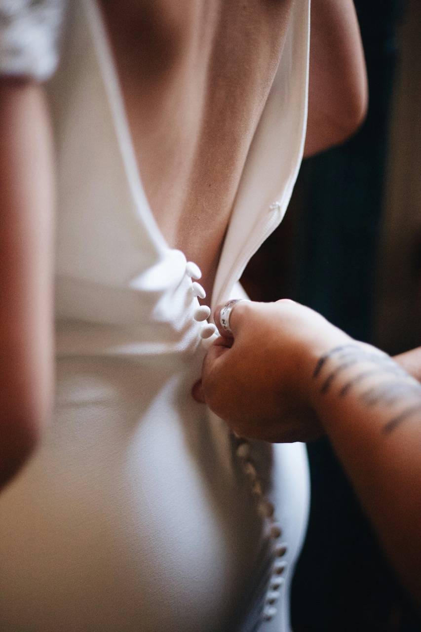 Quand commencer ses essayages de robe de mariée à Toulouse ?