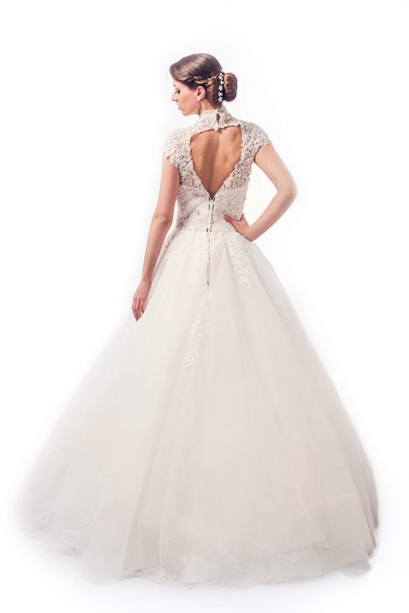 louer robe princesse tulle col montant Haute Garonne