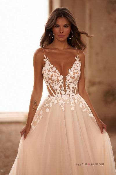 Devant de la robe de mariée princesse Emil 