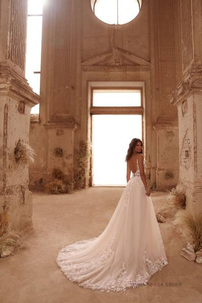 Dos de la robe de mariée princesse Emil 