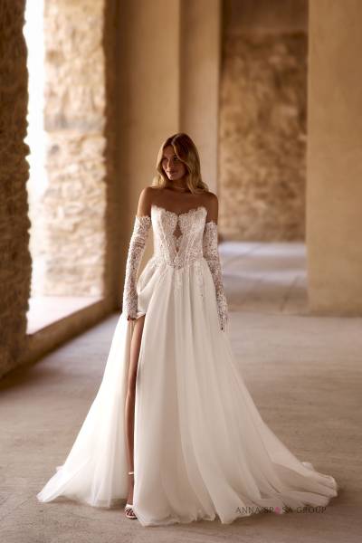 Devant de la robe de mariée princesse Forutina