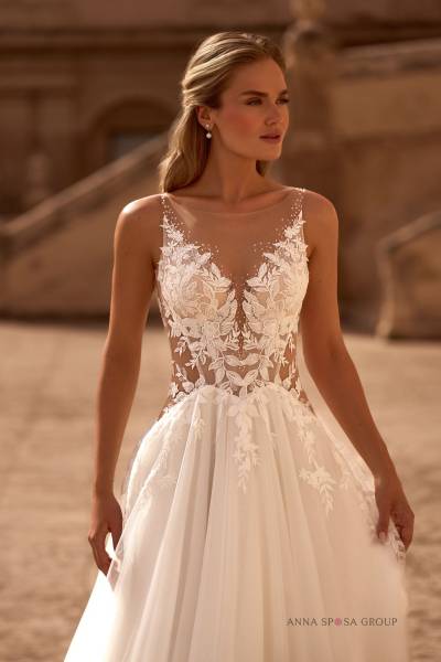 Devant de la robe de mariée princesse Ugga