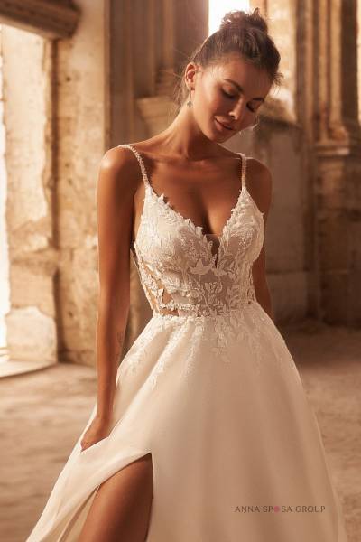 Devant de la robe de mariée chic Ventura