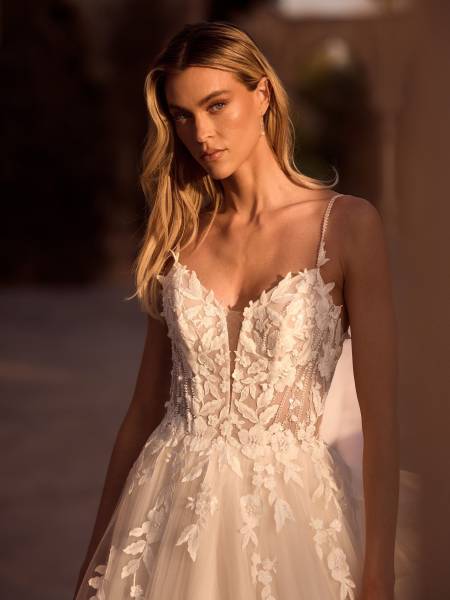 Robe de mariée princesse Kaia Bianco Evento