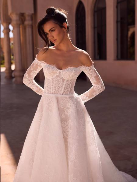 Robe de mariée princesse dentelle Petra Bianco Evento