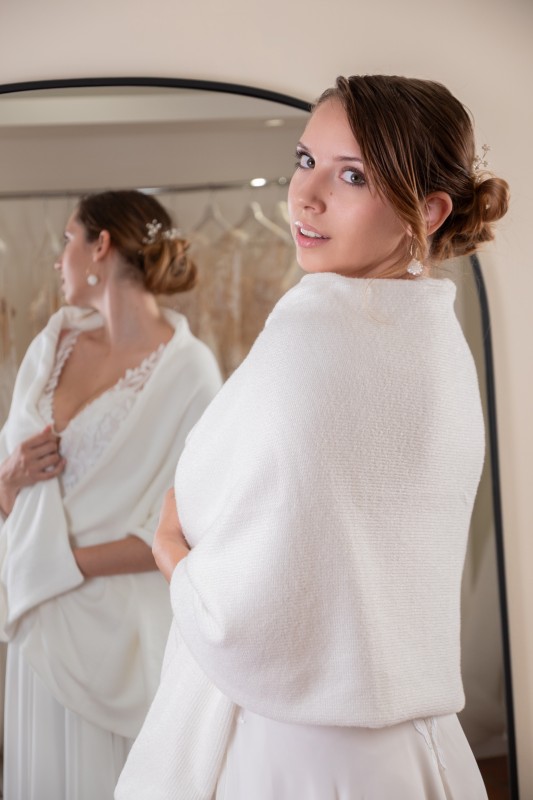 Dos de l'écharpe de mariée fine